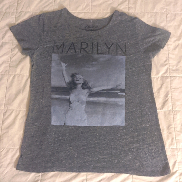 Marilyn Monroe women's top - Picture 2 of 3
